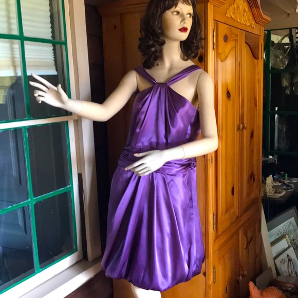 DAVIDS BRIDAL AUBERGINE BUBBLE HEM DRESS - Picture 2 of 12